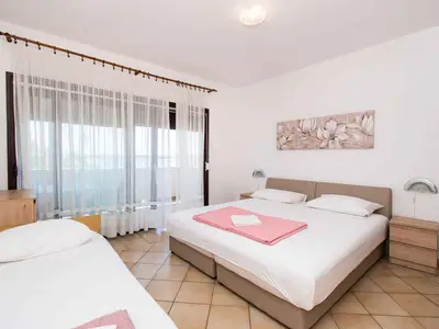 Ferienwohnung für 5 Personen (50 m²) in Povljana 8/10