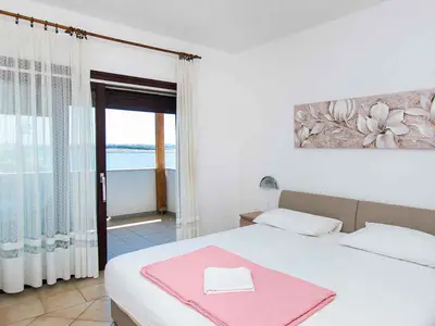 Ferienwohnung für 5 Personen (50 m²) in Povljana 9/10