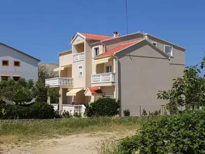 Ferienwohnung für 8 Personen in Povljana 5/10