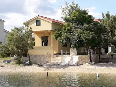 Ferienwohnung für 3 Personen in Povljana 2/10