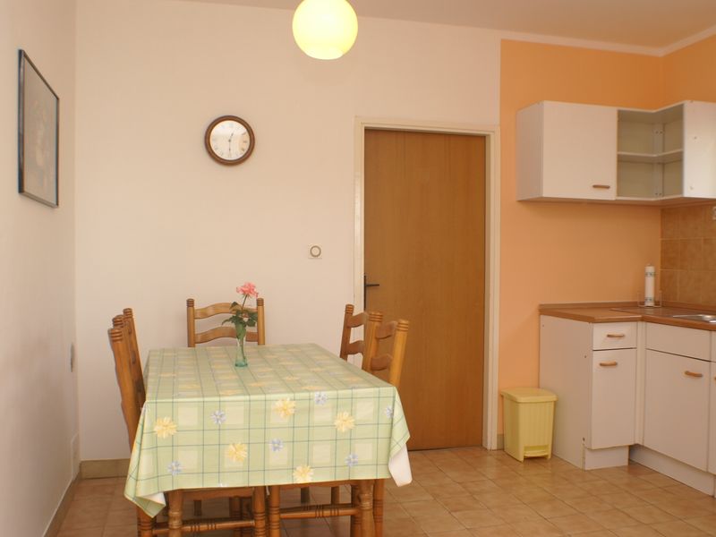 18321947-Ferienwohnung-4-Povljana-800x600-1