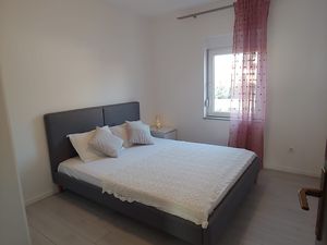 18688741-Ferienwohnung-6-Povljana-300x225-5