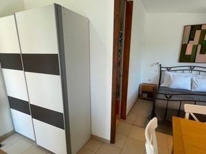 23665118-Ferienwohnung-3-Povljana-300x225-5