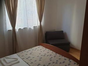 23988290-Ferienwohnung-5-Povljana-300x225-5