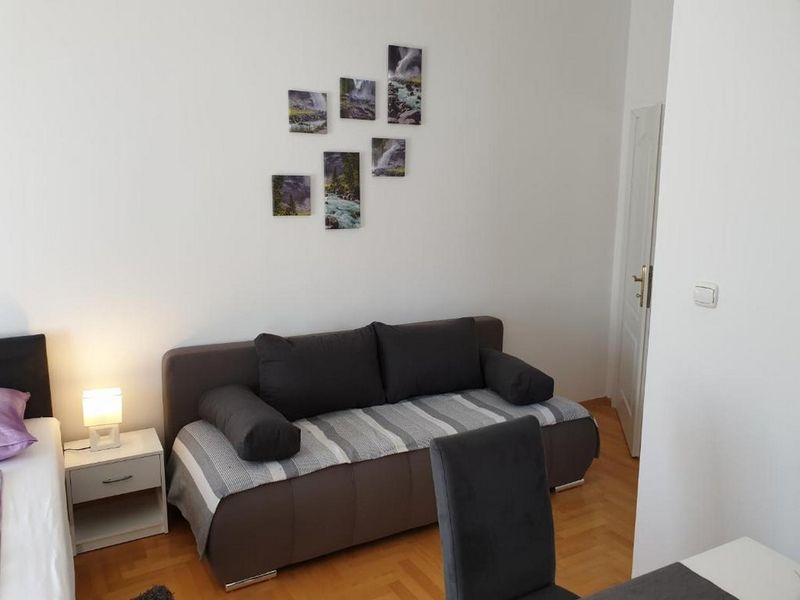 23988296-Ferienwohnung-4-Povljana-800x600-0