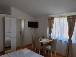 Ferienwohnung für 3 Personen (21 m²) in Povljana