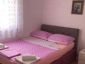 23929830-Ferienwohnung-6-Povljana-300x225-4