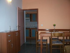 23925836-Ferienwohnung-5-Povljana-300x225-3