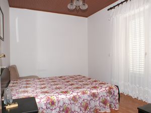 23925834-Ferienwohnung-6-Povljana-300x225-3