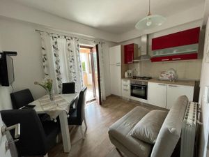 23925851-Ferienwohnung-4-Povljana-300x225-1