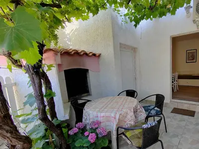 Ferienwohnung für 4 Personen (34 m²) in Povljana 3/10