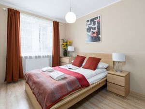 23496821-Ferienwohnung-4-Poznań-300x225-1