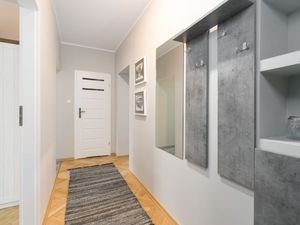 23496926-Ferienwohnung-4-Poznań-300x225-1