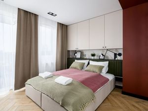 23582206-Ferienwohnung-3-Poznań-300x225-0