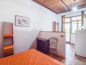 24001283-Ferienwohnung-4-Praia A Mare-300x225-2