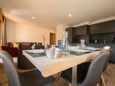 DiningRoom