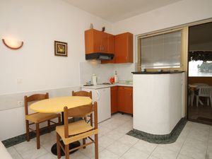 18923303-Ferienwohnung-3-Preko-300x225-3