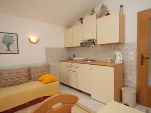 18923802-Ferienwohnung-3-Preko-300x225-3