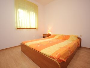 19128669-Ferienwohnung-2-Preko-300x225-5