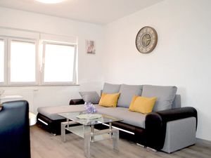 23678651-Ferienwohnung-4-Preko-300x225-1