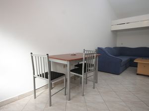 23930176-Ferienwohnung-4-Preko-300x225-4