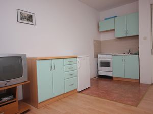 23930230-Ferienwohnung-2-Preko-300x225-4