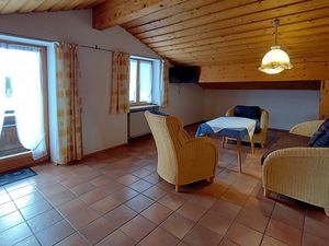 23365575-Ferienwohnung-5-Prem-300x225-2