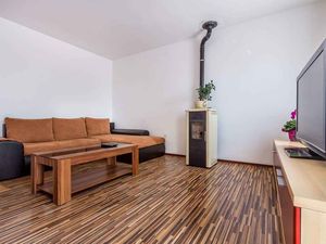 23778534-Ferienwohnung-8-Premantura-300x225-4