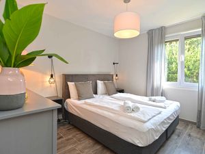 23771331-Ferienwohnung-4-Premantura-300x225-1