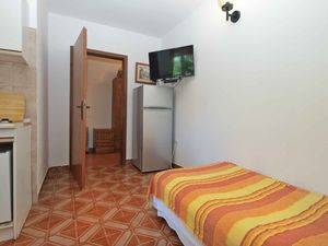 23897556-Ferienwohnung-5-Premantura-300x225-5