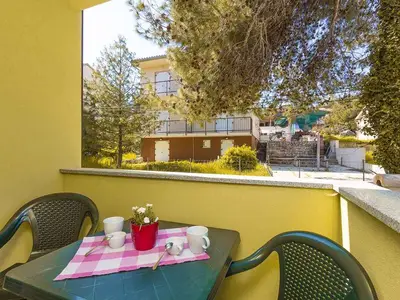 Ferienwohnung für 4 Personen (48 m²) in Premantura 3/10