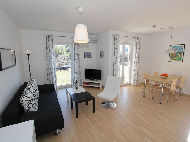 23697044-Ferienwohnung-4-Premantura-800x600-1