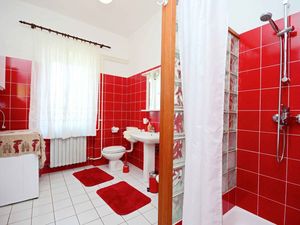 24031839-Ferienwohnung-3-Premantura-300x225-1