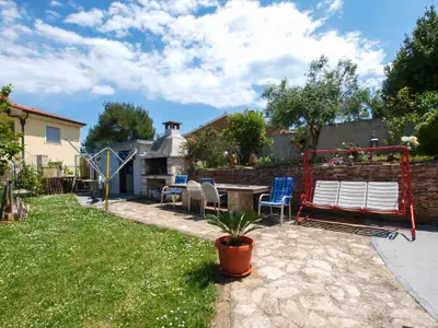 Ferienwohnung für 5 Personen (100 m²) in Premantura 2/10