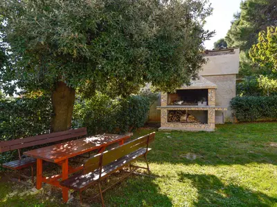 Ferienwohnung für 4 Personen (60 m²) in Premantura 3/10