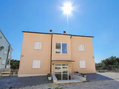 Ferienwohnung für 4 Personen (50 m²) in Premantura 1/10