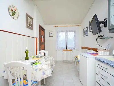 Ferienwohnung für 3 Personen (35 m²) in Premantura 4/10