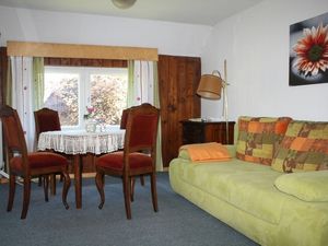 19748661-Ferienwohnung-3-Prerow-300x225-1