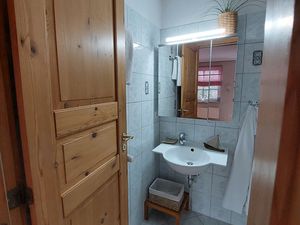 23590485-Ferienwohnung-2-Prerow-300x225-5