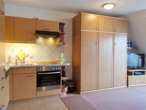 23129611-Ferienwohnung-2-Prerow-300x225-3