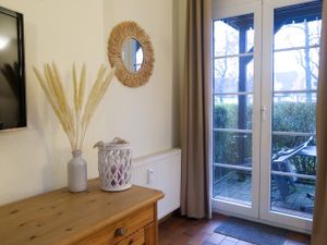 23117633-Ferienwohnung-4-Prerow-300x225-3