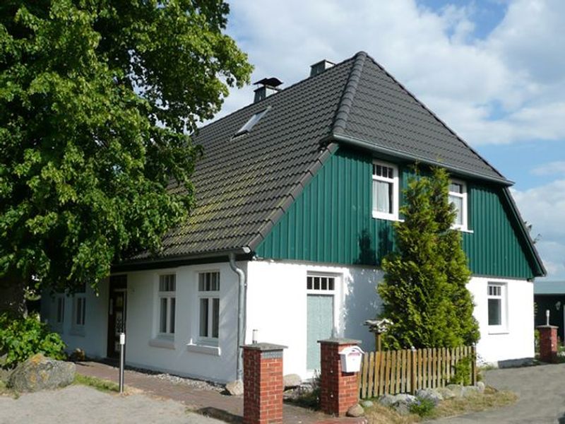 23145881-Ferienwohnung-4-Prerow-800x600-0