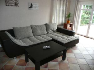 23145881-Ferienwohnung-4-Prerow-300x225-5