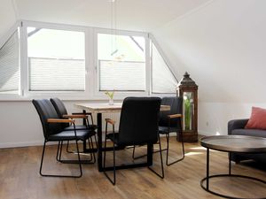 23882080-Ferienwohnung-4-Prerow-300x225-1