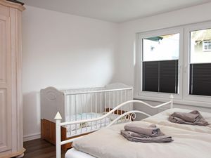 23882094-Ferienwohnung-2-Prerow-300x225-5