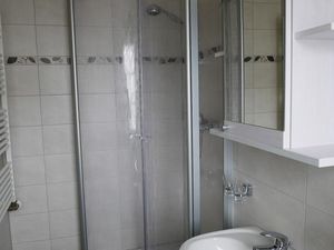 23882192-Ferienwohnung-2-Prerow-300x225-3