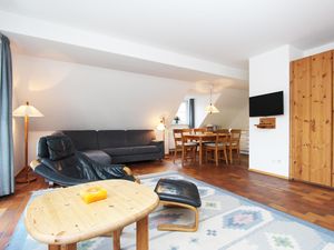 23882322-Ferienwohnung-6-Prerow-300x225-1