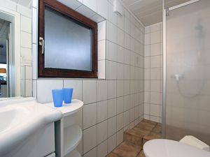 23883672-Ferienwohnung-2-Prerow-300x225-5