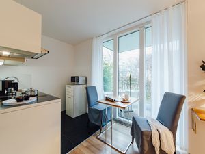 23920678-Ferienwohnung-2-Prerow-300x225-5