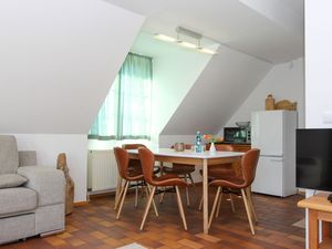 23885544-Ferienwohnung-6-Prerow-300x225-2